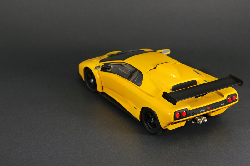 Illustration for article titled Lamborghini Diablo GTR in 1:18 scale by Hot Wheels
